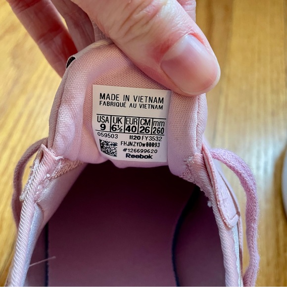 Light pink Reeboks size 9 - Picture 6 of 6